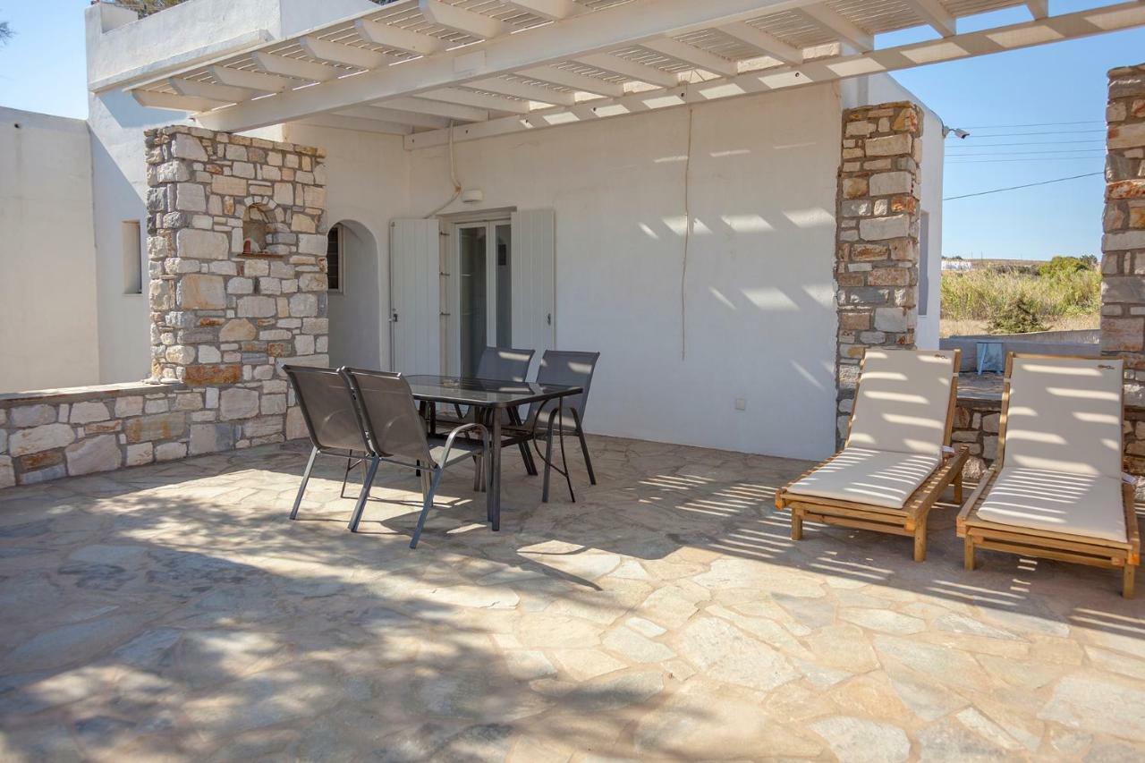 Mika Bungalows Náousa Exterior photo